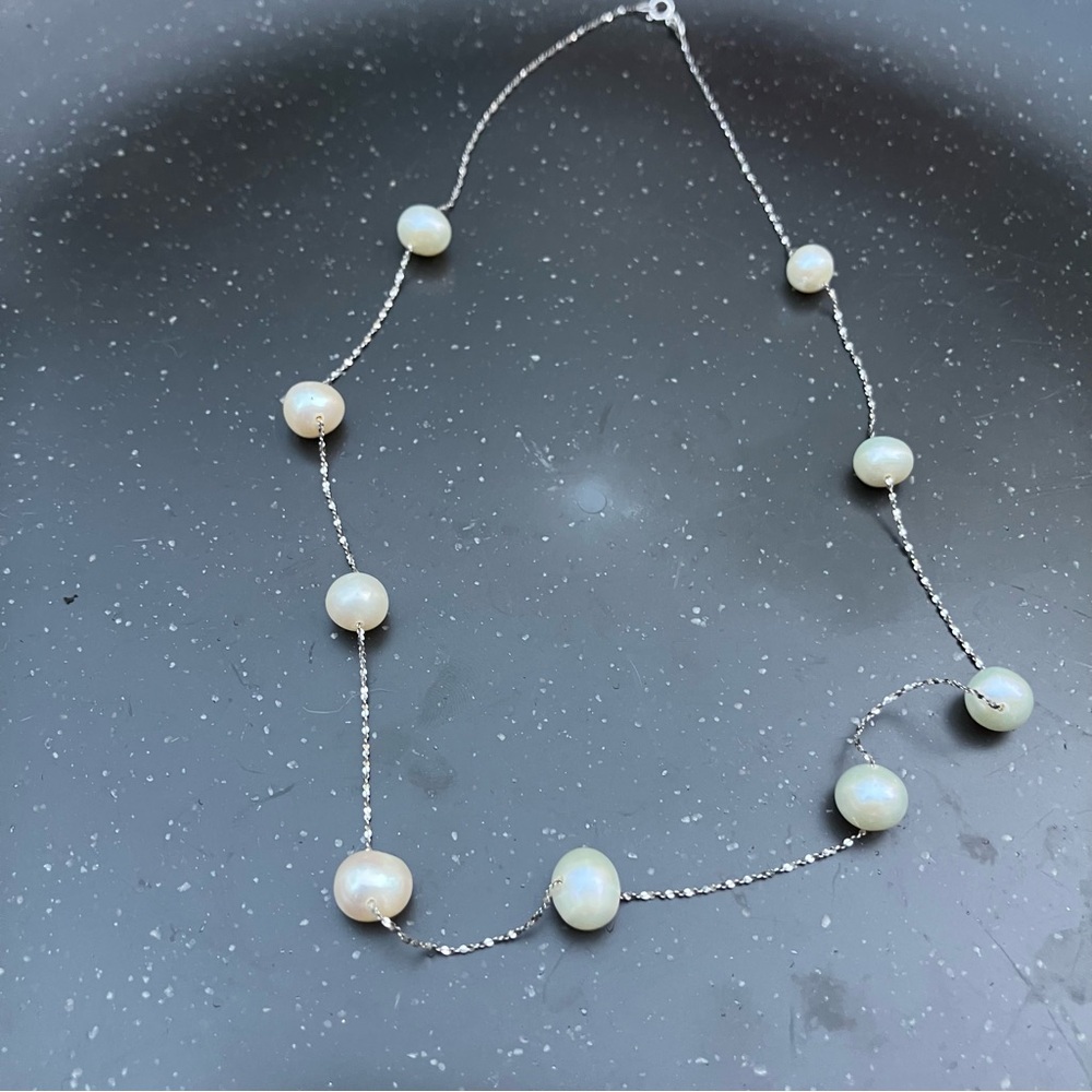 Stamped 925 Sterling Silver Gradient Freshwater Authentic Pearl Necklace, EUC. - Picture 4 of 7